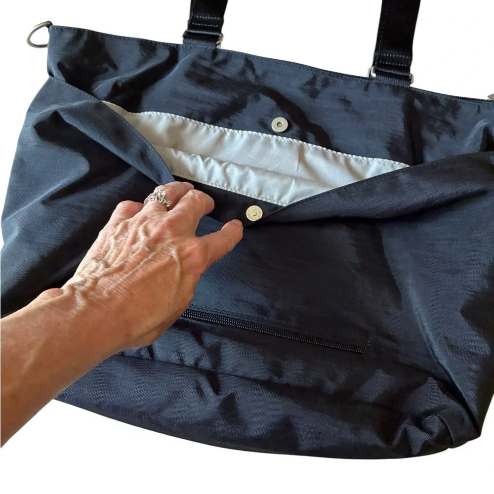 Baggallini Tote Messenger Travel Commuter Bag Black NWT